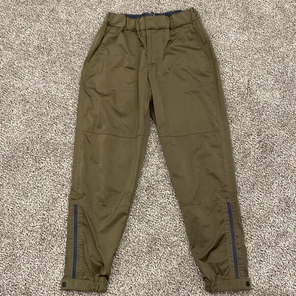 ATHLETA 8 Radiant Green High Rise Shine Joggers Gorpcore Athleisure Zip Ankle - Picture 1 of 16